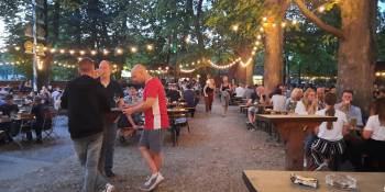 Duitsland Hannover fietsen Bert Sitters RonReizen.nl Biergarten Waterloo
