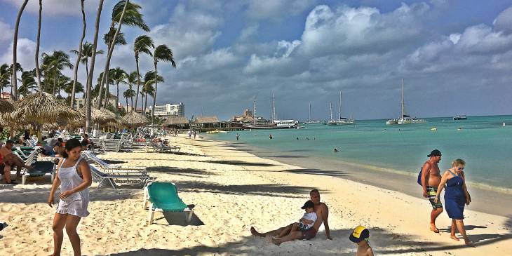 Strand Aruba.