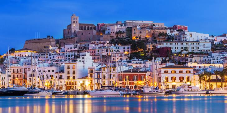 Tip: bezoek Ibiza in het voor- of najaar
